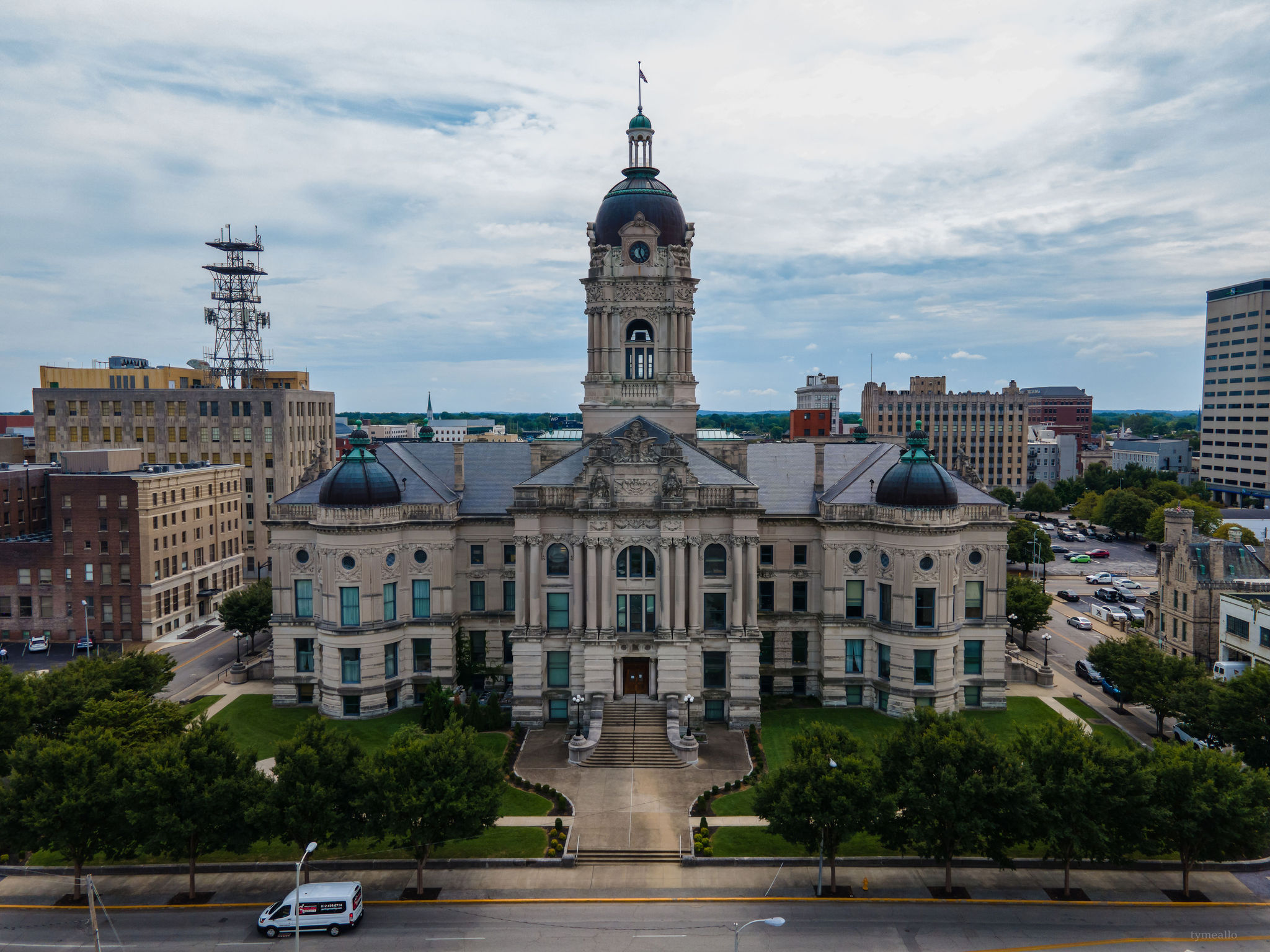 Aerial view of Evansville courthouse and downtown